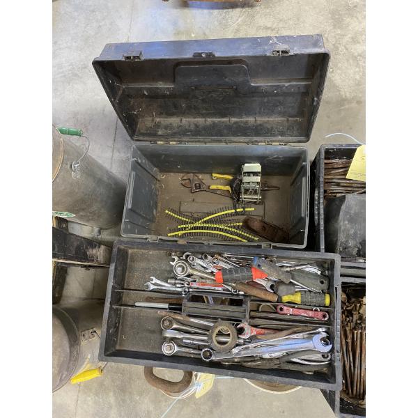 PLASTIC TOOL BOX WITH TOOLS - MISSING THE CLIPS