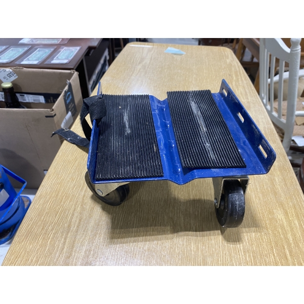 SET OF SKI DOO ROLLERS