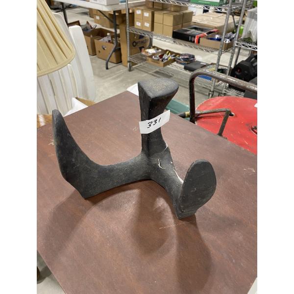 CAST IRON SHOE HORN