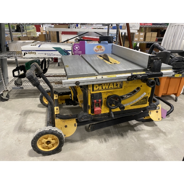 DEWALT FOLDABLE TABLE SAW