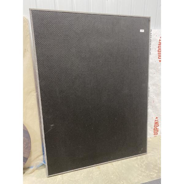 QUEEN SIZE PLATFORM BED - COMPLETE