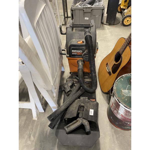 RIGID SHOP VAC WITH ALL ATTACHMENTS AND WALL MOUNT
