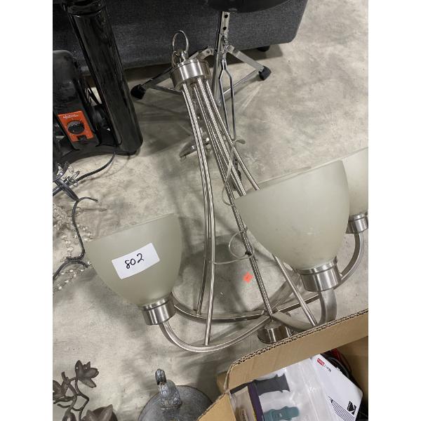 HANGING LIGHT FIXTURE 