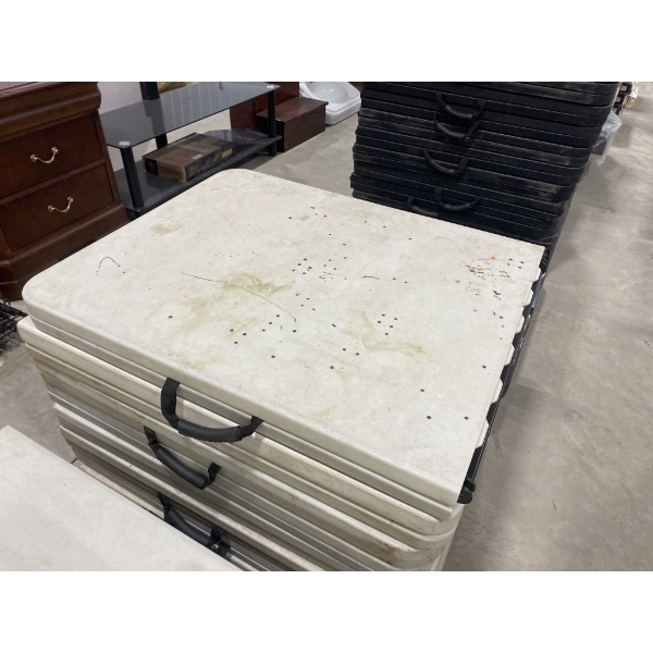 6 FOOT FOLDABLE TABLE- STAINED