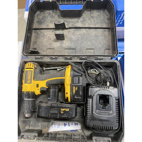 DEWALT DRILL WITH 2 BATTERIES AND CHARGER 