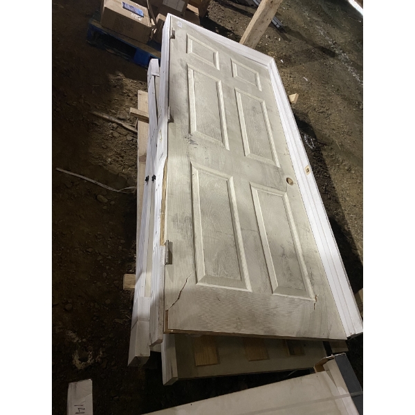 4 INTERIOR DOORS - ONLY GOOD FOR FRAMES
