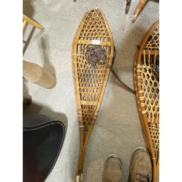 PAIR OF SNOW SHOES
