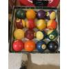 Image 1 : POOL TABLE BALLS
