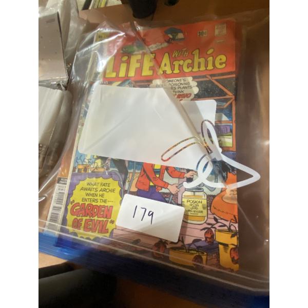 BAG OF ASSORTED COMIC BOOKS