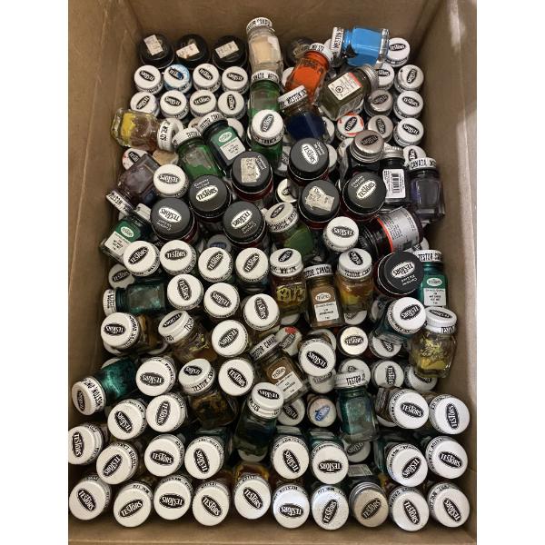 BOX LOT OF ALL ASSORTED SMALL JARS OF PAINT