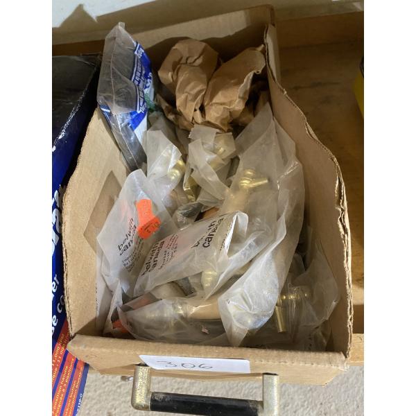 BOX OF ASSORTED DRAWER HANDLES