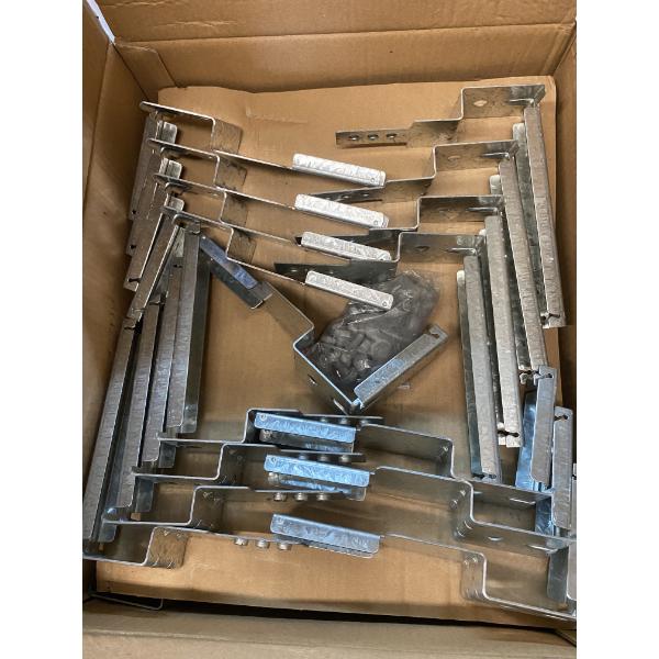 BOX OF STEEL BRACKETS 