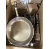 Image 1 : ASSORTED LOT OF KITCHENWARE