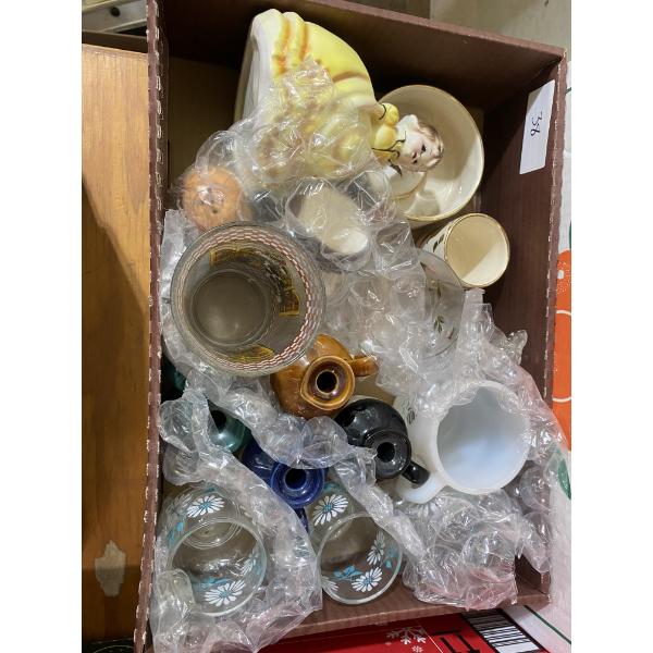 BOX LOT OF ASSORTED GLASS PCS AND A FEW CUPS