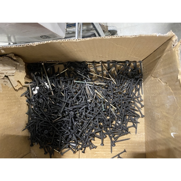 BOX OF APPROX. 200 1.5INCH SCREWS