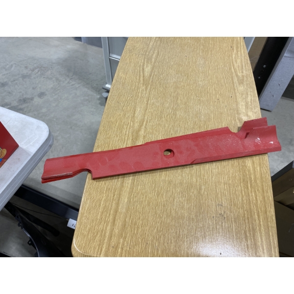 SET OF MOWER BLADES FOR 48IN DECK