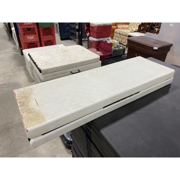 6 FOOT FOLDABLE BENCH