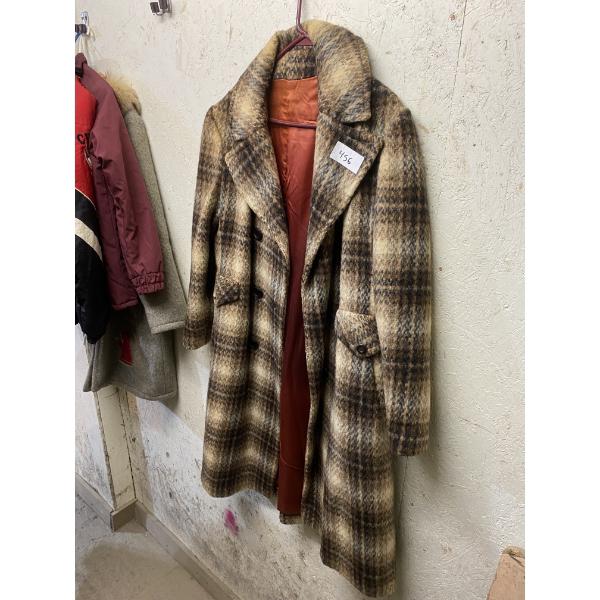SIZE MEDIUM WOMENS LONG COAT
