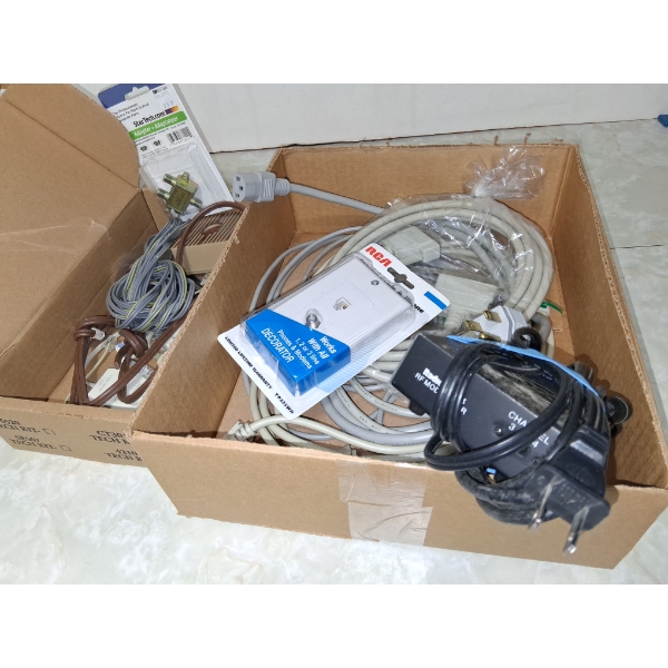 BOX LOT OF CABLES AND ELECTRONIC GEAR