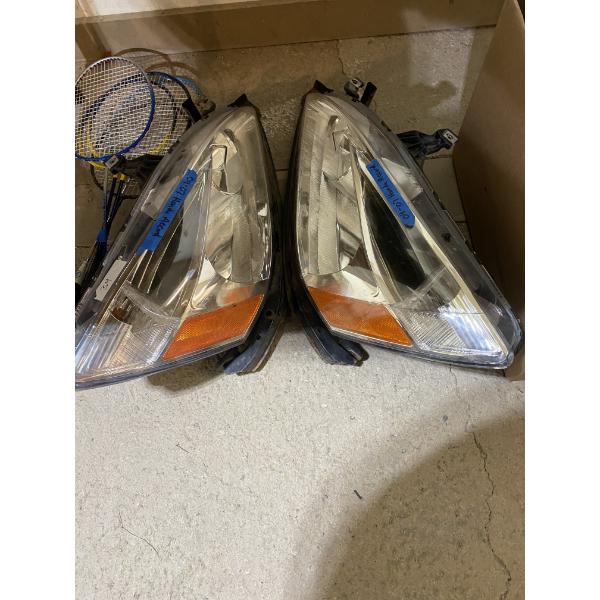 TWO HEAD LIGHTS FOR 04-07 HONDA ACCORD