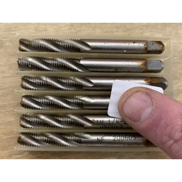 6 PCS OF 1/4 INCH UNF HAND TAP - NEW