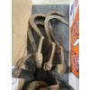 Image 1 : 4 HAY HOOKS