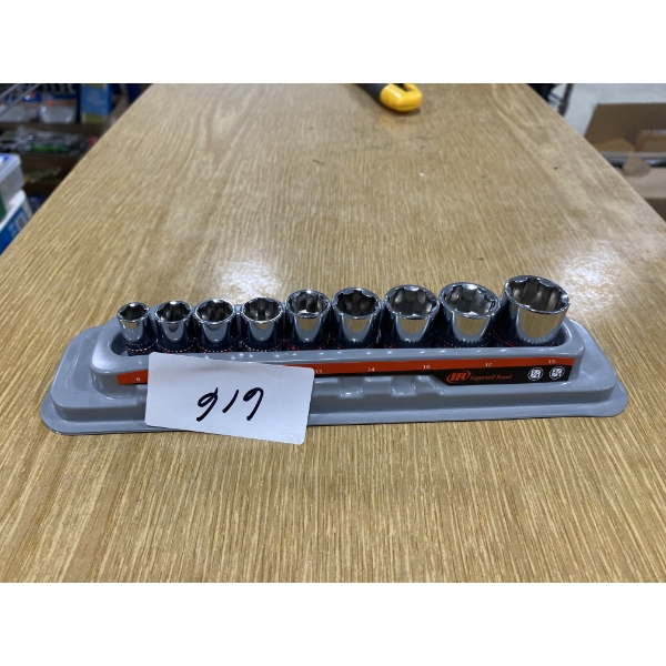 SMALL SOCET TRAY WITH SOCKETS 