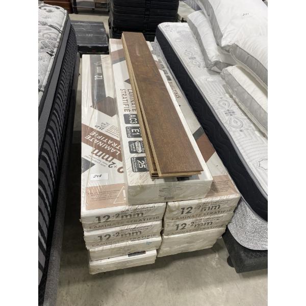 APPROX 200 SQ. FT OF LAMINATE FLOORING