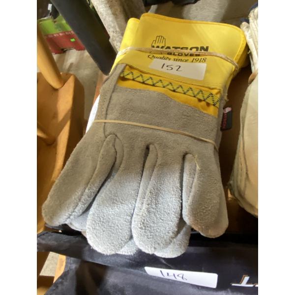 4 PAIR OF SIZE L WORK GLOVES