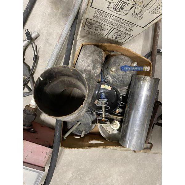 BOX LOT OF PARTS TO AIR BRAKES