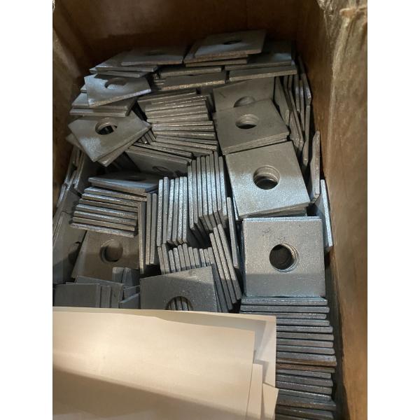 300 2 INCH X 5/8 HOLE SQAURE WASHERS