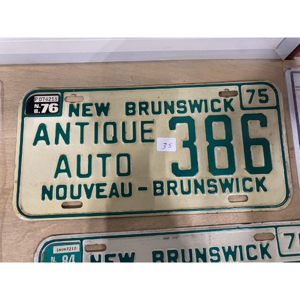 ANTIQUE AUTO PLATE - 1976