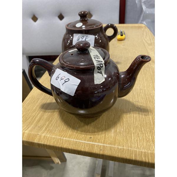 SMALL TEAPOT