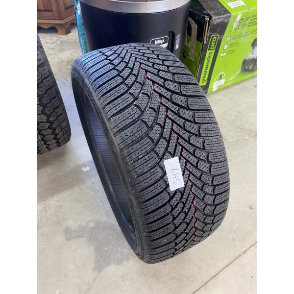 BRIDGESTONE 225/40 R18 TIRE