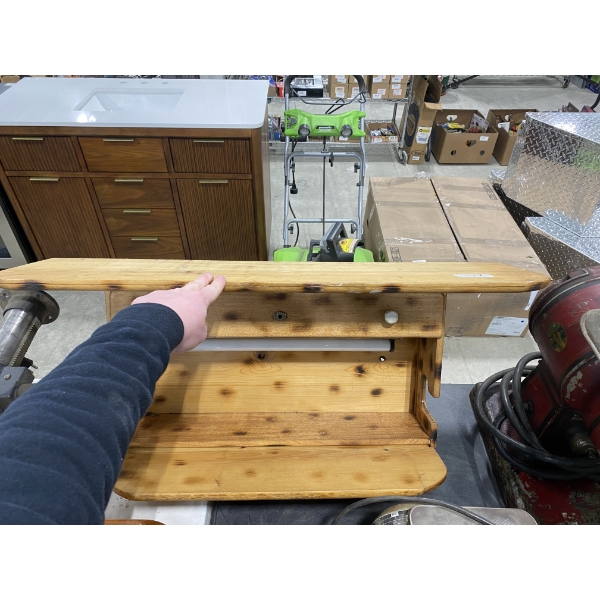 SOME SORT OF KITCHEN STOVE LIGHT CABINET