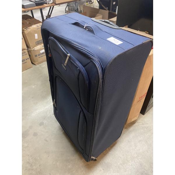 LARGE SUITCASE