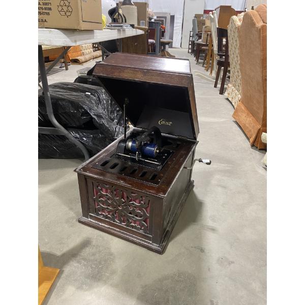 ANTIQUE EDISON RECORD PLAYER