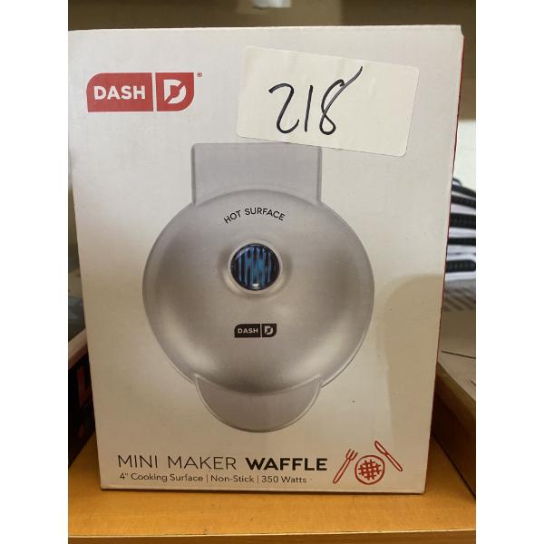 MINI WAFFLE MAKER