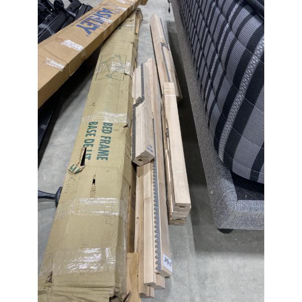 ASSORTED LEAF ADJUSTERS FOR TABLE