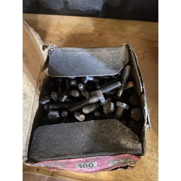 APPROX. 100 OF 1-1/4 X 1/4 INCH CAP SCREWS