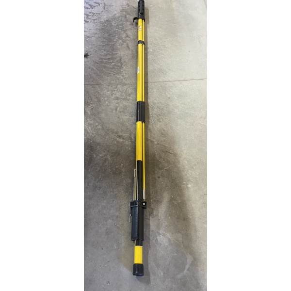 FIBERGLASS HOT STICK FOR LINESMAN 