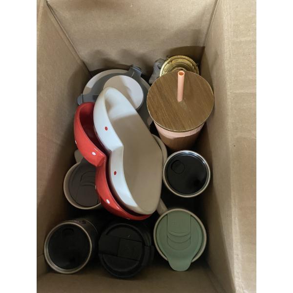 BOX LOT OF MOSTLY DRINK COOLER BOTTLES AND FEW OTHER ITEMS