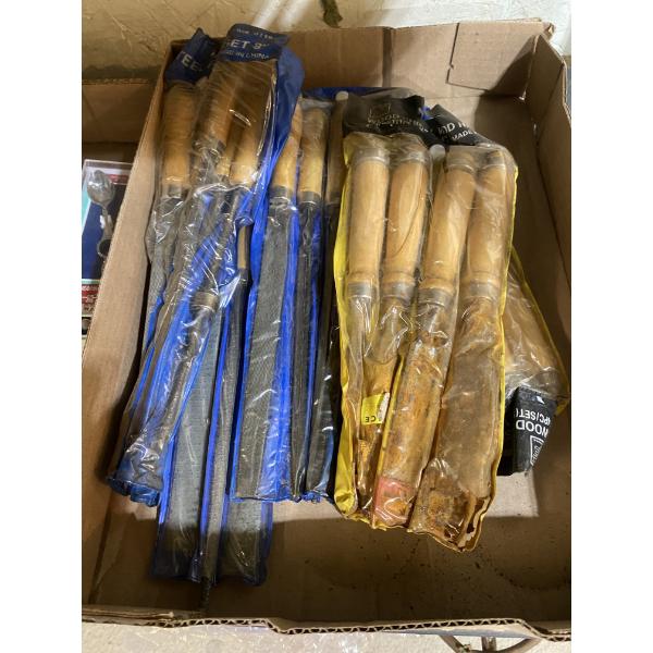 BOX OF ASSORTED FILES AND WOOD CHISELS