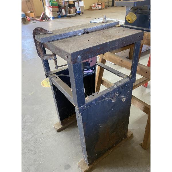 CRAFTSMAN ROUTER WITH STAND