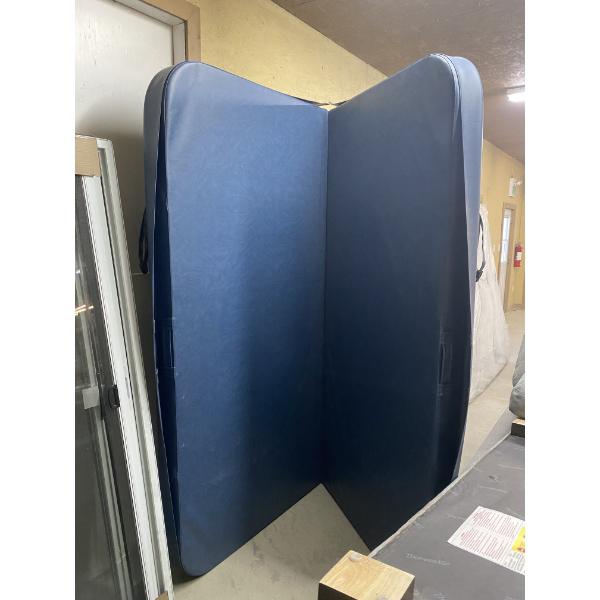 APPROX 8X8FT HOTUB COVER