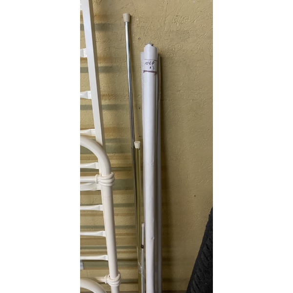 3 BLINDES AND 4 CURTAIN RODS