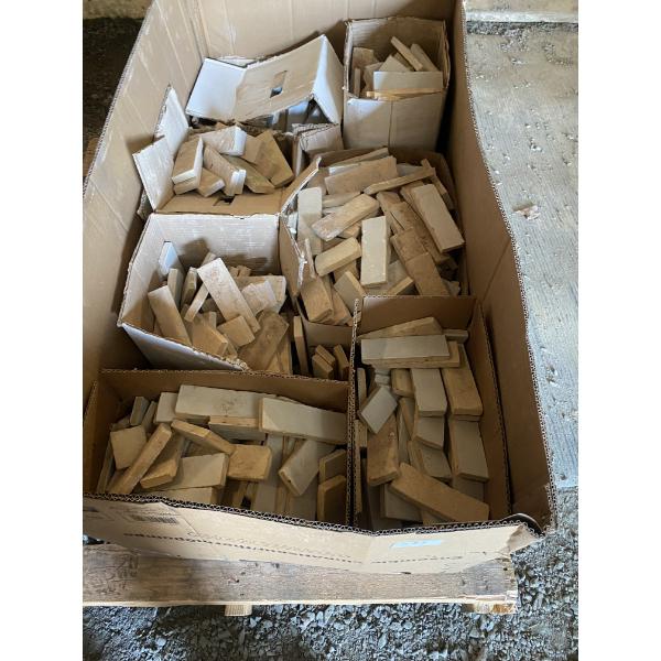 PALLET LOT OF 6X2 INCH TILES
