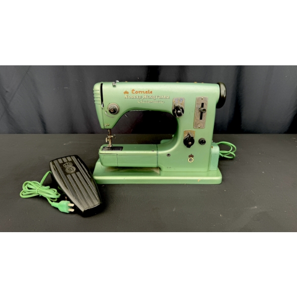 HUSKYVARNA SEWING MACHINE
