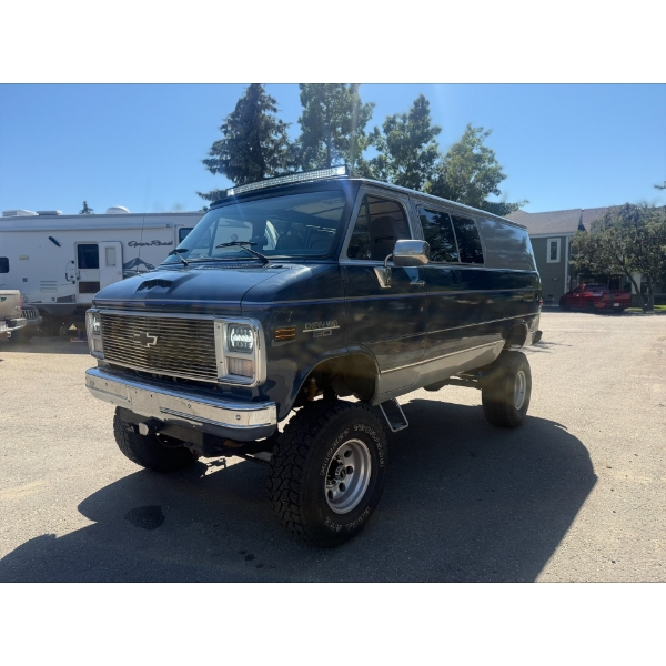 1982 CHEVROLET G30 CUSTOM VAN