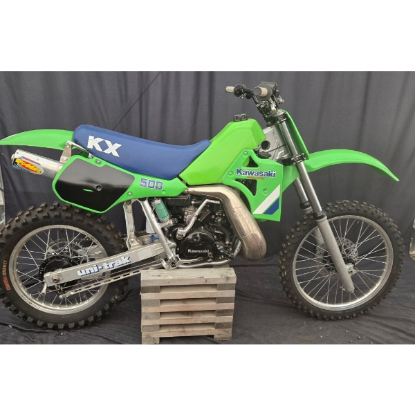 1985 KAWASAKI KX 500